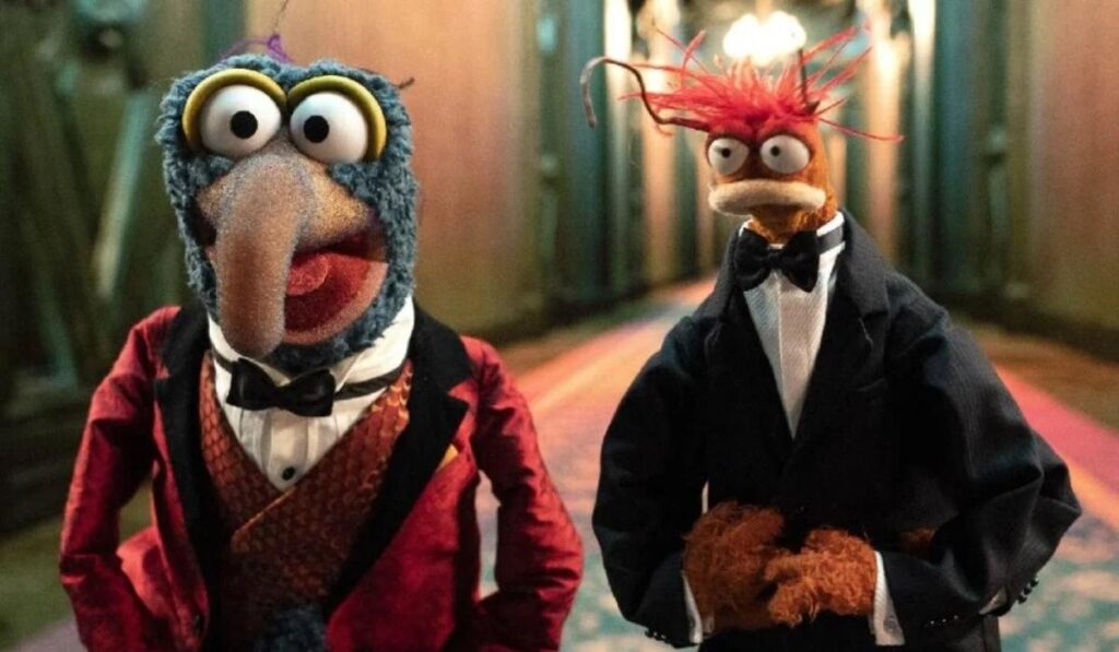 Muppet With Long Hooked Beak